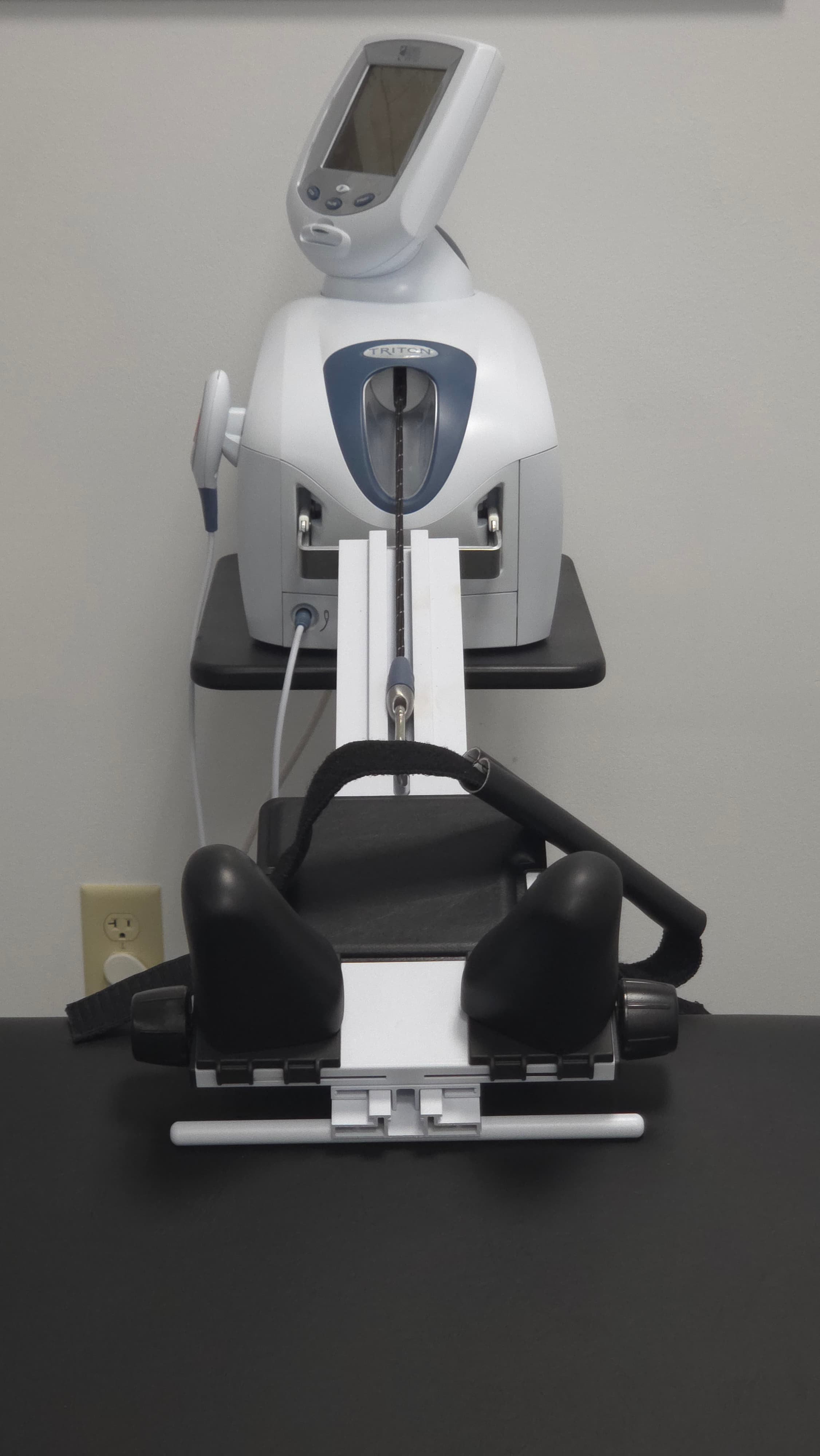 Spinal decompression table and traction computer unit at Back to Balance